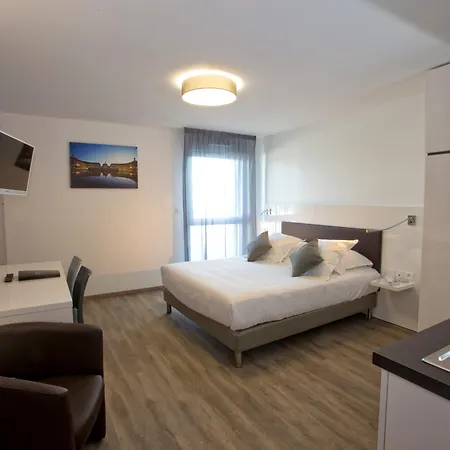 Bordeaux 3* Pessac