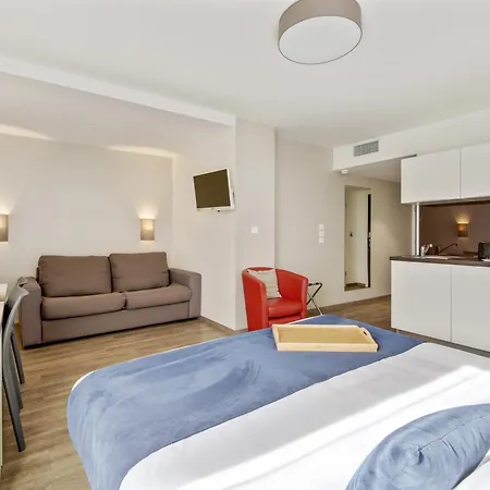 - Bordeaux - 3* Pessac