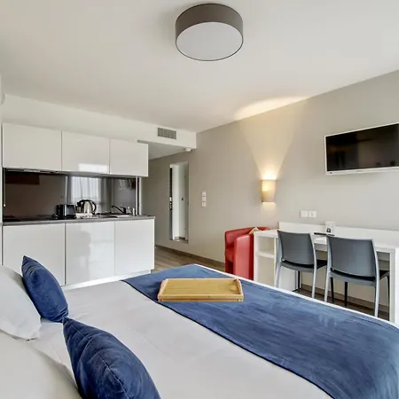 - Bordeaux - Apartmanhotel Pessac
