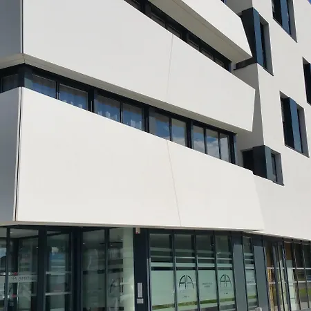 Bordeaux 3* Pessac
