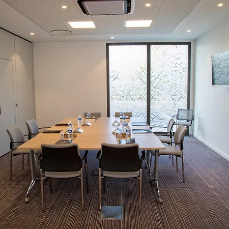 Bordeaux Apartahotel 3*