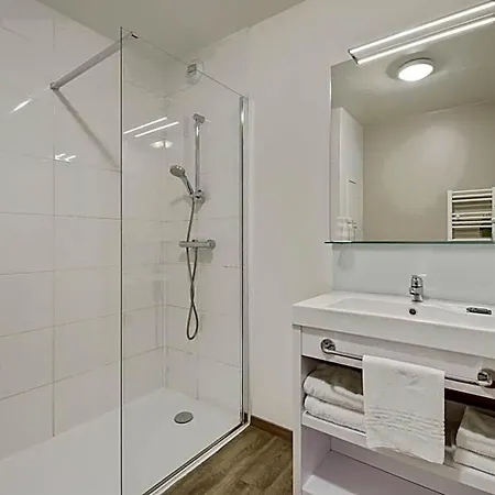 - Bordeaux - פסאק