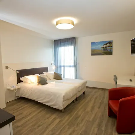 Aparthotel Bordeaux 3*