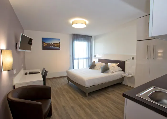 - Bordeaux - 3* Pessac